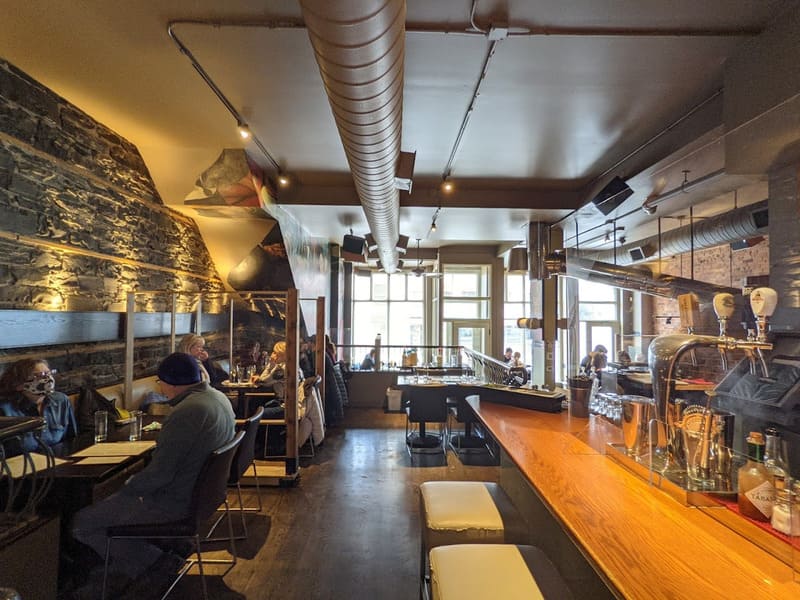 Famous restaurants in Ontario, Canada